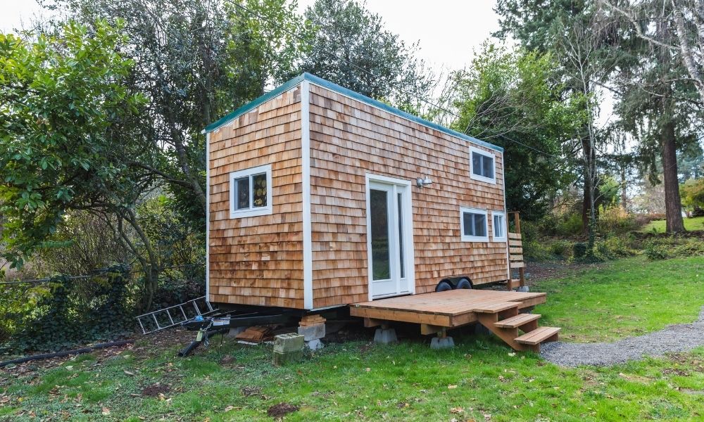 johnstoncontractingservices-61045-travel-tiny-home-blogbanner1